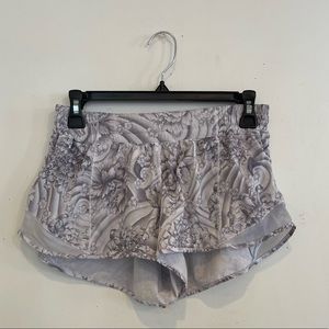 Hotty hot shorts low rise 2.5”